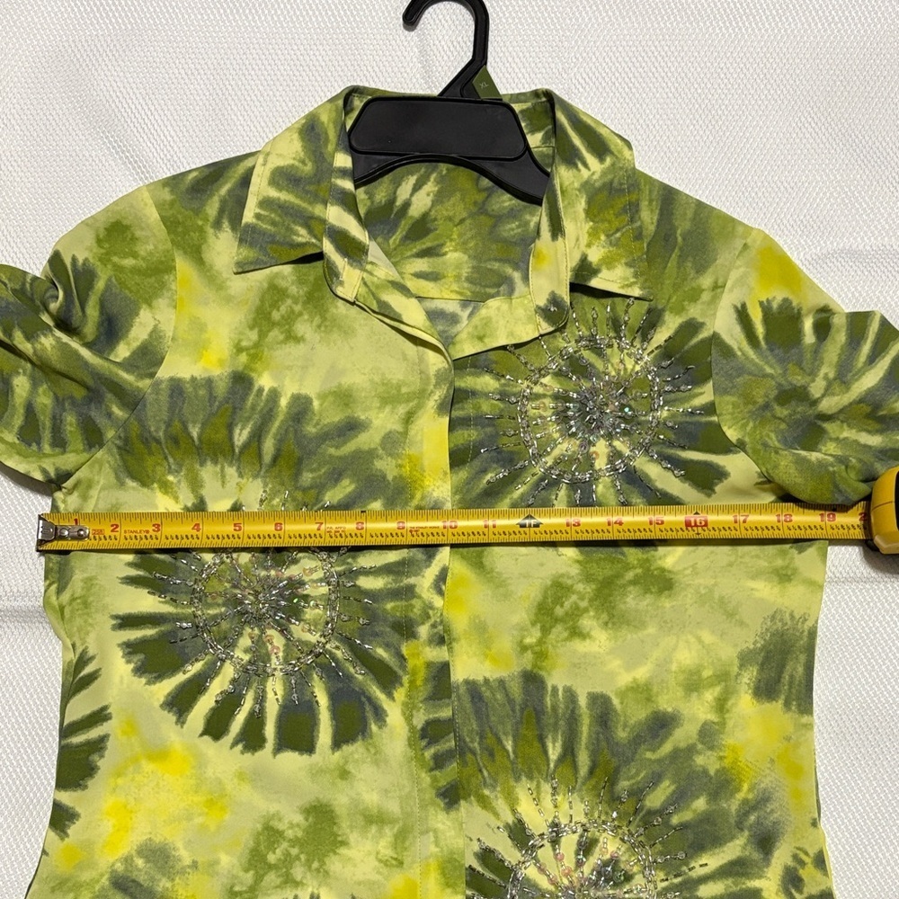 A.Z.I Women's Tie-Dye Button Down Shirt - Picture 11 of 13